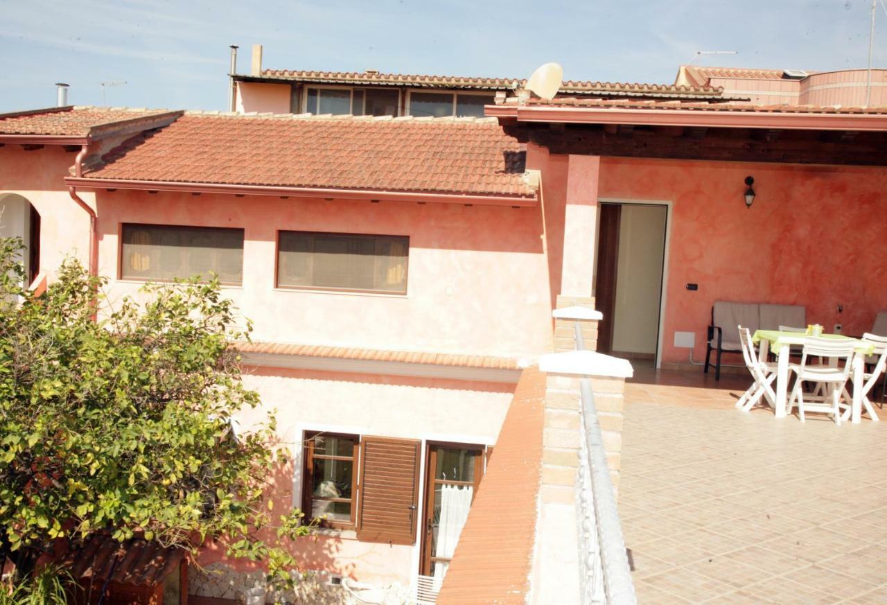 L'Isola Felice Apartment Монсерато Екстериор снимка